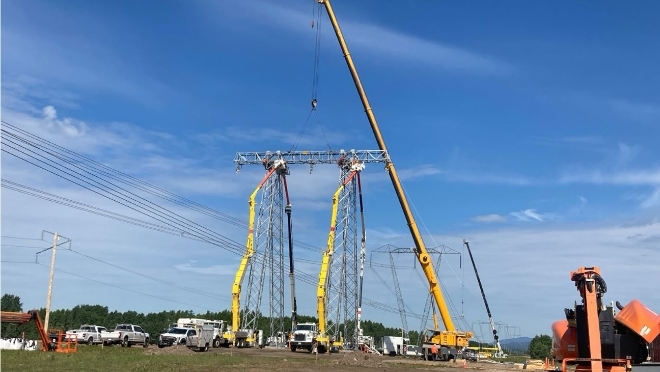 Tower installation at Palling Capacitor Station site.