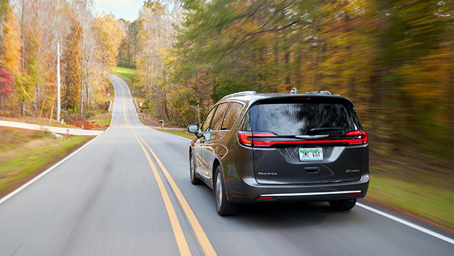 2022 Chrysler Pacifica Pinnacle Hybrid